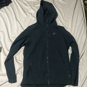 Nike tech zip up hoodie size L